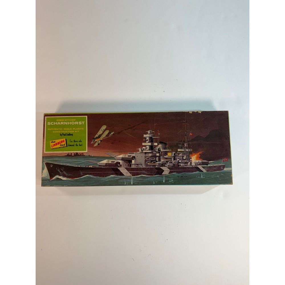 Vintage Lindberg Line German Battleship Scharnhorst Plastic Model Kit 761:100